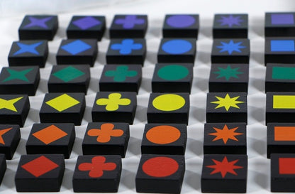 foto van het leuke spel voor dementerenden Qwirkle (zie ook video)